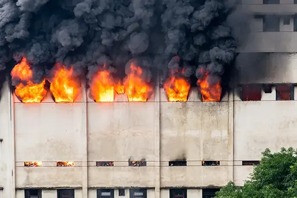 fire on a commercial building